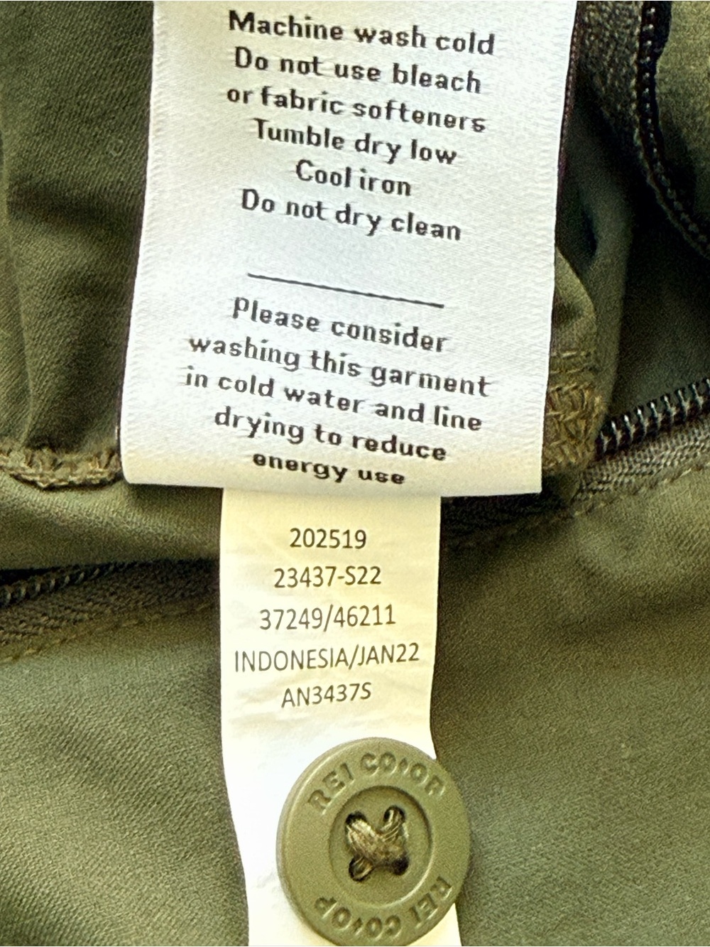 REI Olive Green Women’s Hybrid Outdoor Shorts - Picture 5 of 8